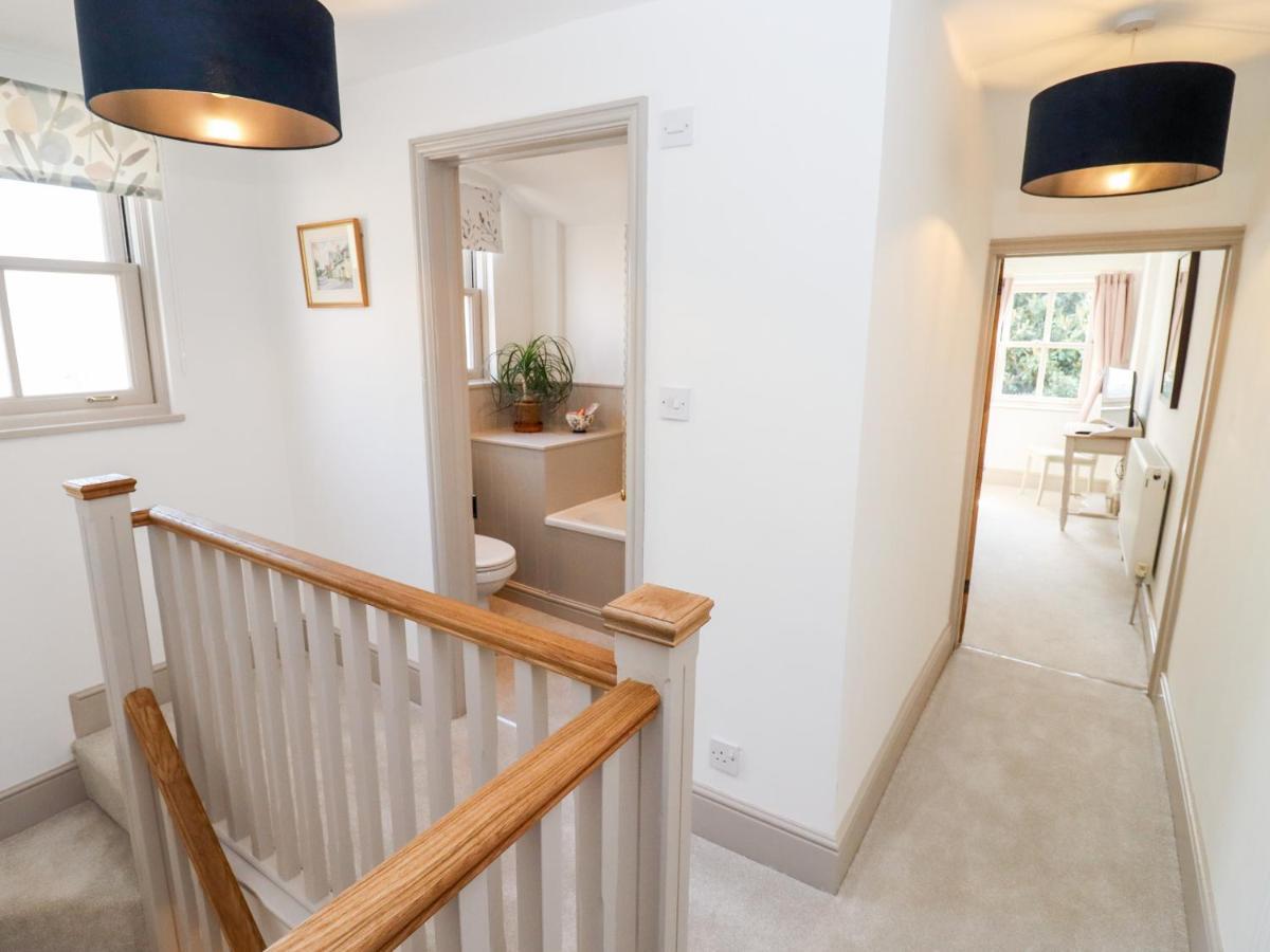 Touchstone Cottage Στράτφορντ απόν Έιβον Εξωτερικό φωτογραφία