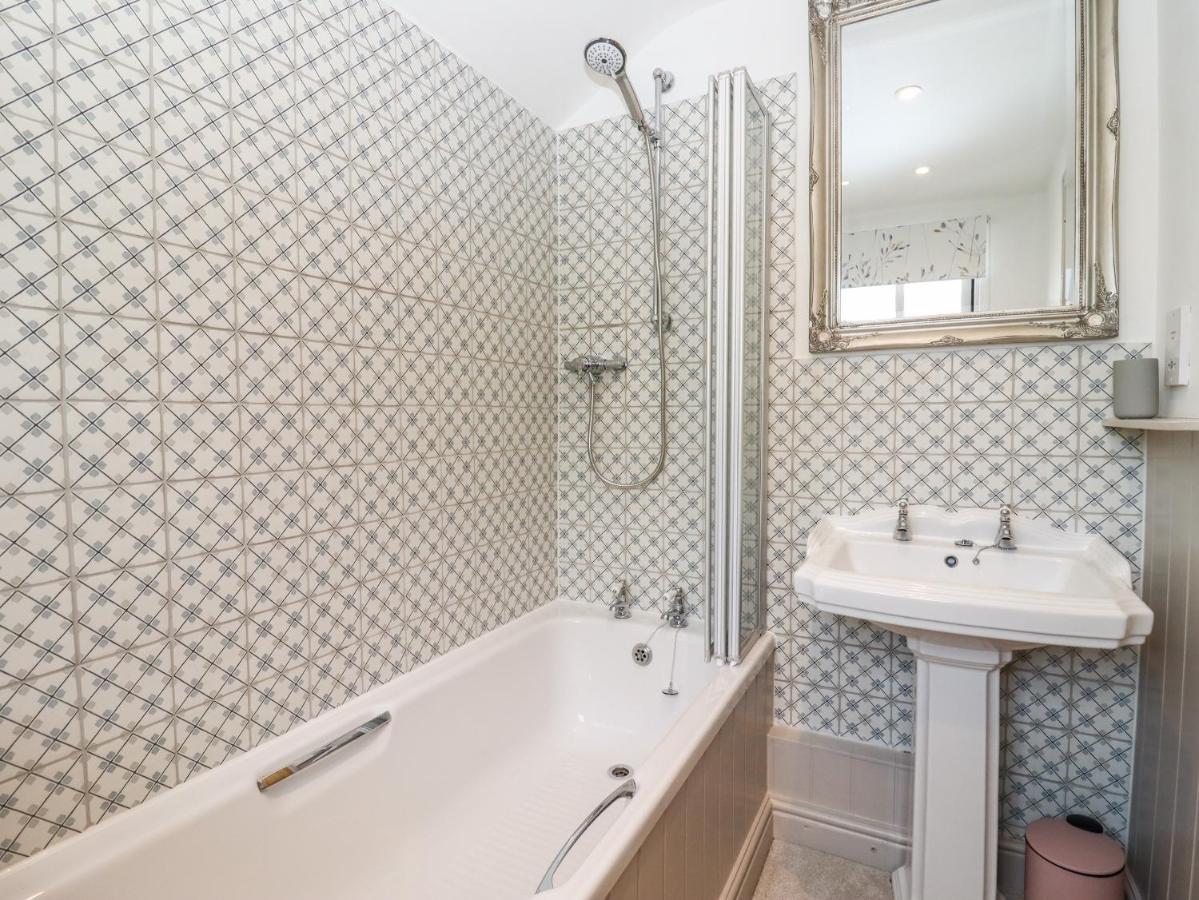 Touchstone Cottage Στράτφορντ απόν Έιβον Εξωτερικό φωτογραφία